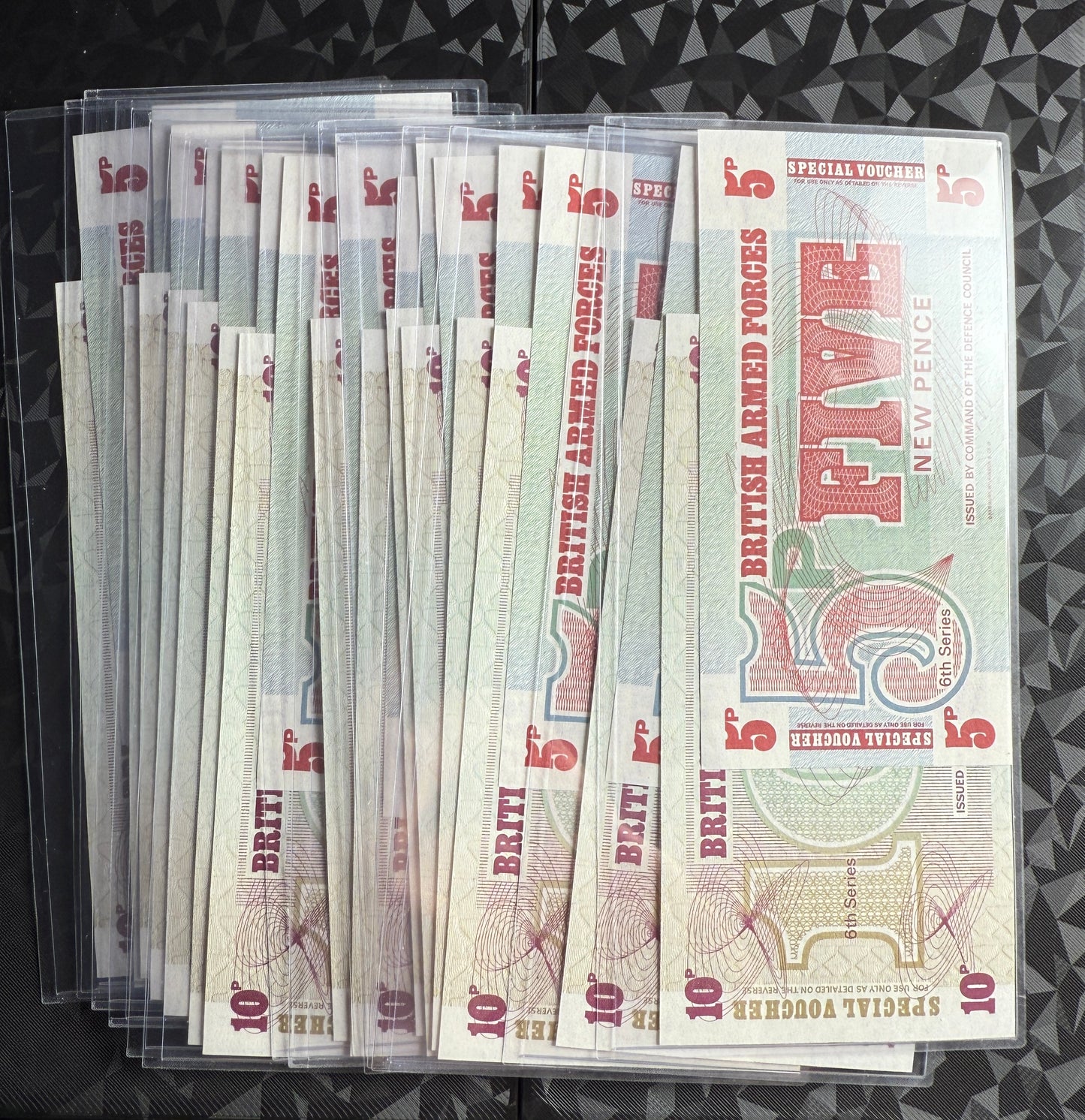 Great Britain - 10 and 5 new pence bundle - 32